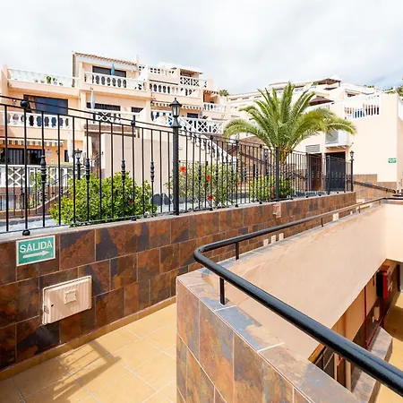 Apartment Paradise Court *