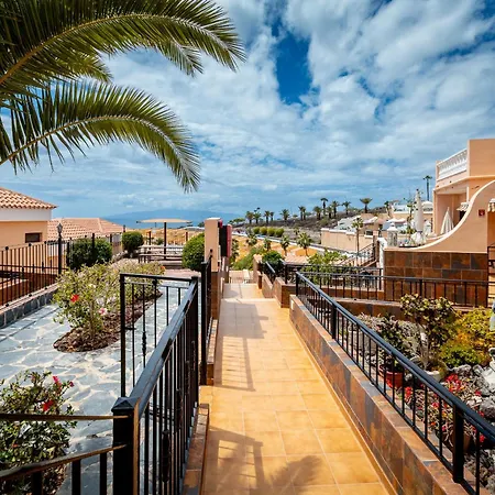 Apartment Paradise Court *
