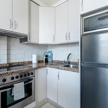 Paradise Court Apartment