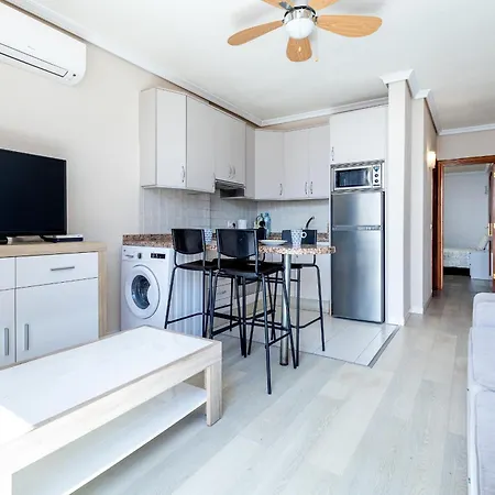 Paradise Court Apartment *